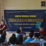 Imigrasi Mimika Edukasi Pelajar SMA Negeri 4 Mimika